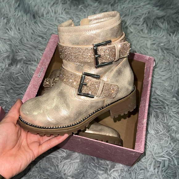 Rose gold boots for toddler * - Picture 3 of 5